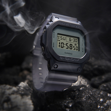 卡西欧小方块35周年限定午夜迷雾gshock女士防水石英手表GM-S5600