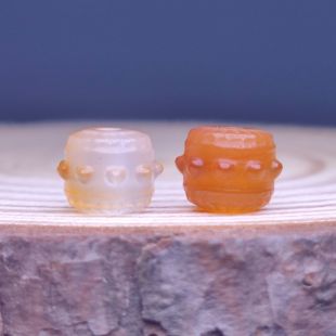天然玛瑙雕刻转径桶珠对孔8毫米左右一颗
