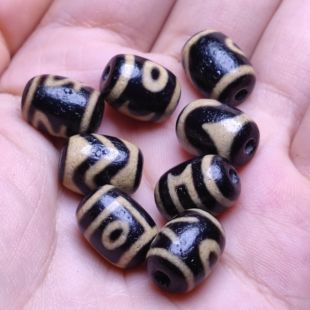 三眼虎牙天珠玛瑙散珠自然风化文玩桶珠老型项链配珠顶珠