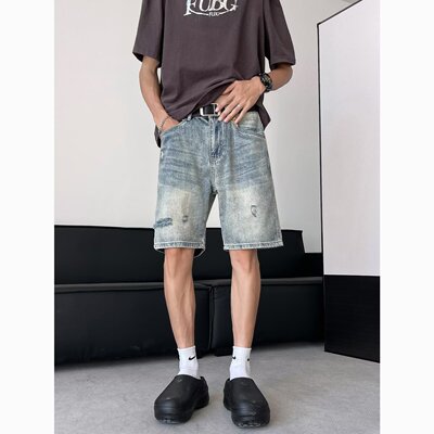 浅色破洞牛仔短裤男潮牌