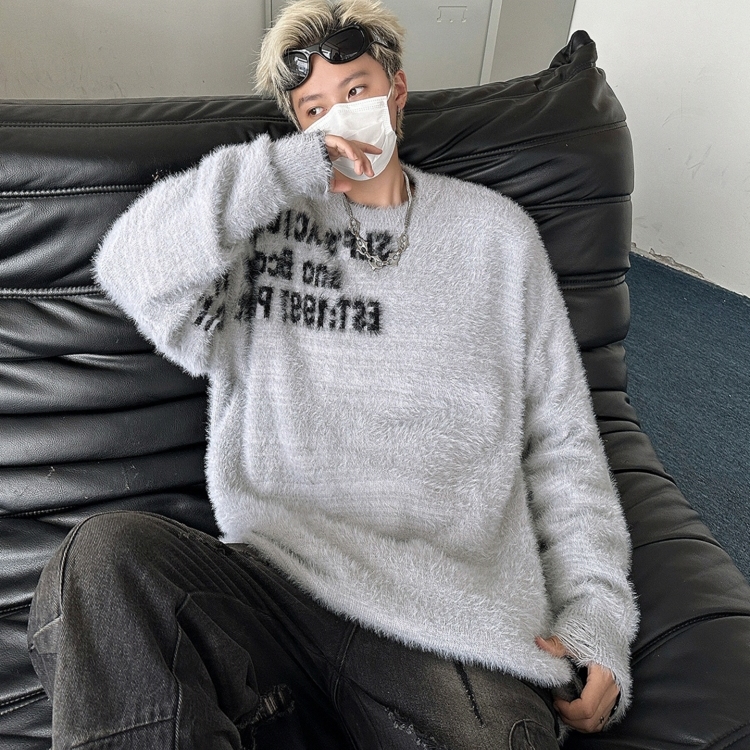 冬季仿水貂毛字母破洞毛衣男