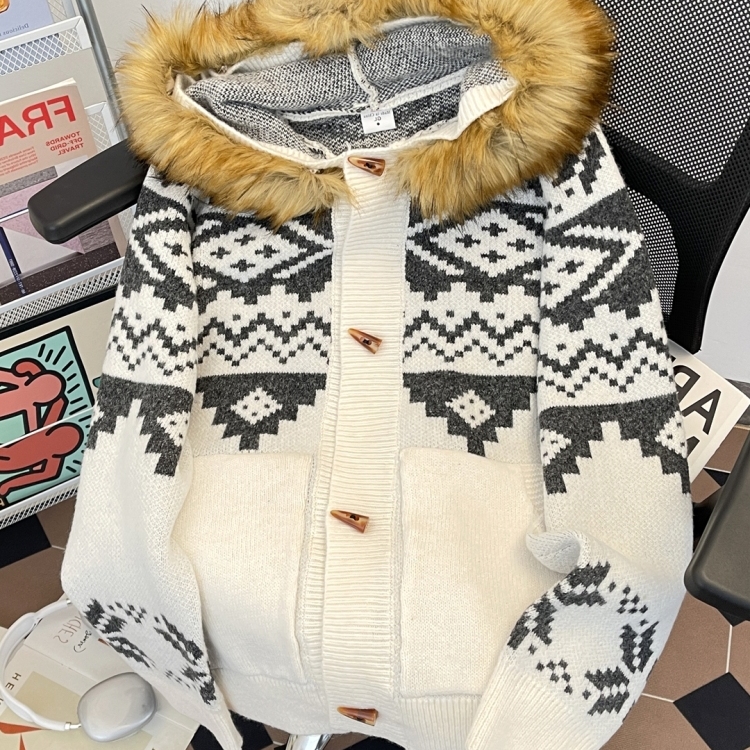 可拆卸毛领费尔岛毛衣外套