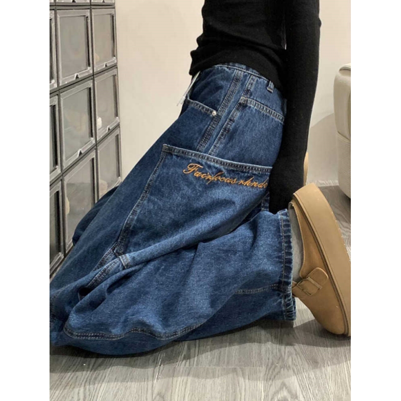 美式复古刺绣弯刀牛仔裤男