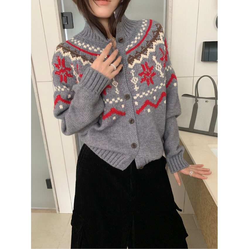 日本offcat撞色提花立领费尔岛毛衣女秋冬加厚单排扣灰色针织开衫