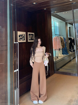 宽松bf慵懒风直筒裤垂感高级感焦糖色阔腿休闲裤子女春季2025新款