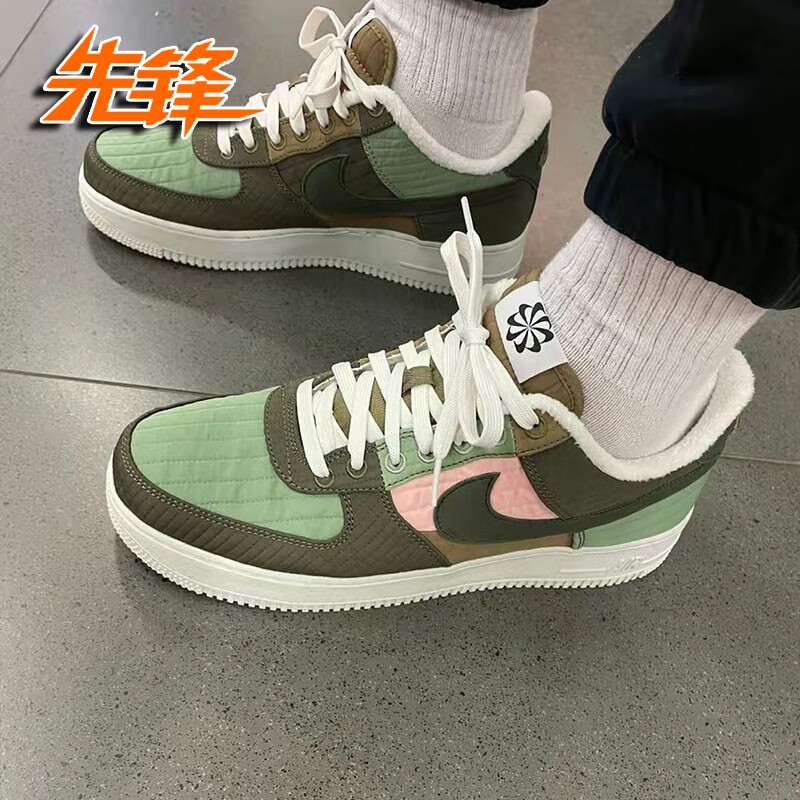 耐克AF1男子低帮系带环保板鞋