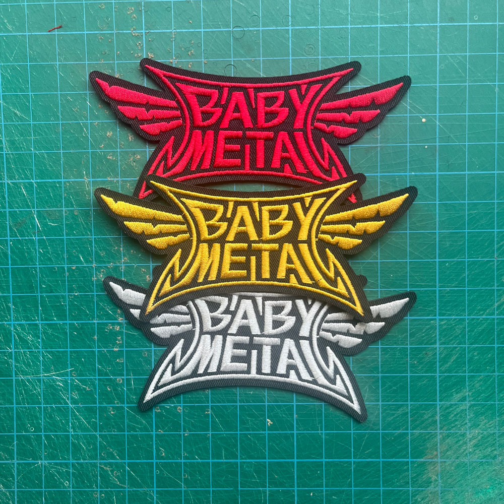 BABYMETAL翅膀刺绣布贴摇滚风