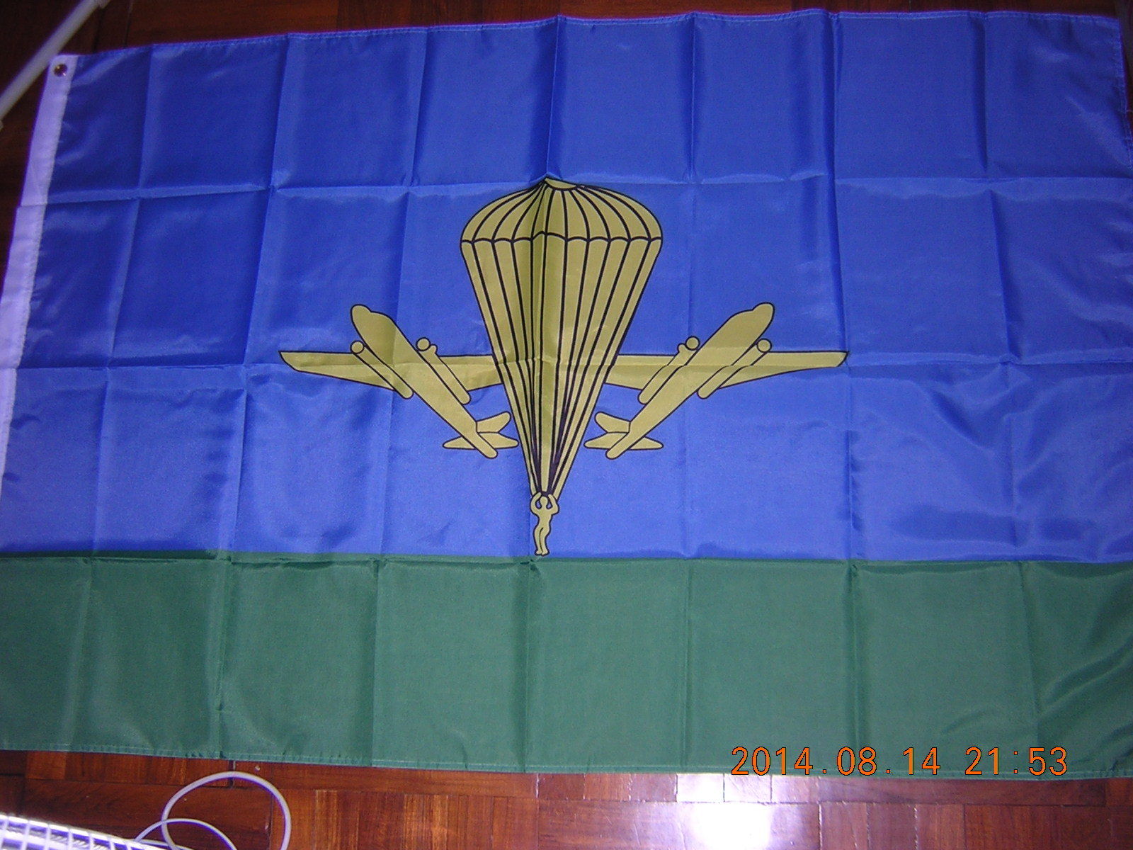 厂家直销，外贸店家货源供应， 100D 涤纶面料 双透 防水防晒 不褪色 快速优质,彩旗定做 一件定制 ，免费设计