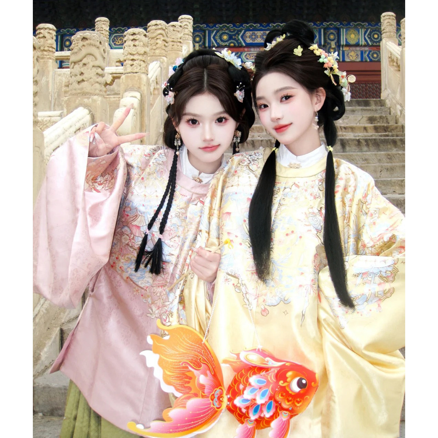 大明贵女宫廷风汉服上装女明制长袖大袖衫织金妆花古风圆领袍新款,女装/女士精品,汉服上装,淘宝优惠券,粉丝福利购,淘宝优惠卷