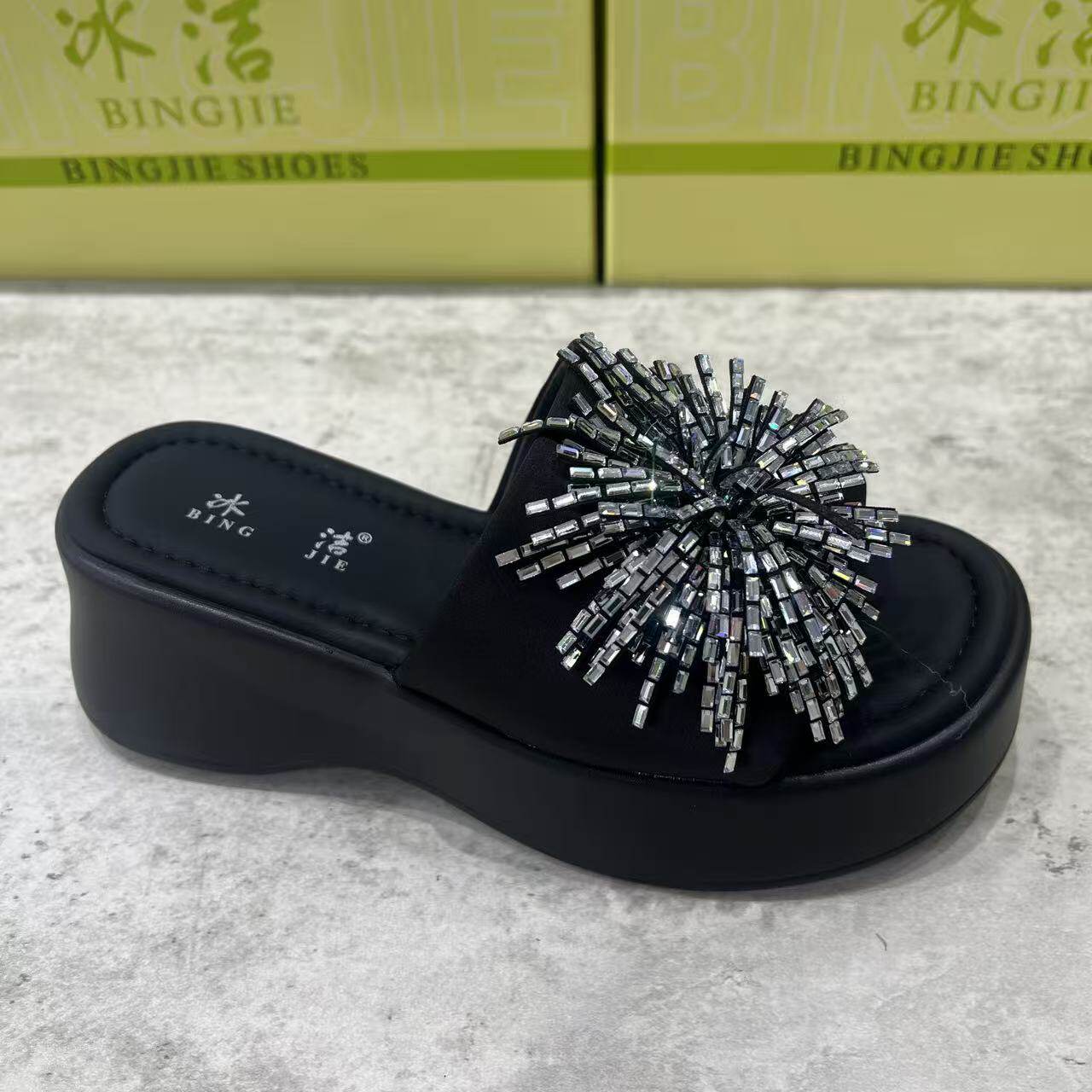 冰洁厚底水钻松糕一字拖女夏百搭