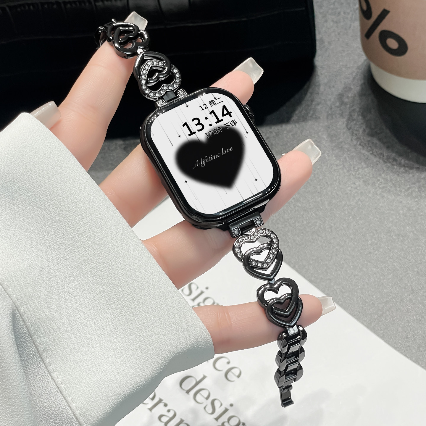 适用苹果手表s11表带新款双心金属s10表链女款applewatch9代系列腕带s8智能表iwatchse3运动手表带高级感精致 - 实物图