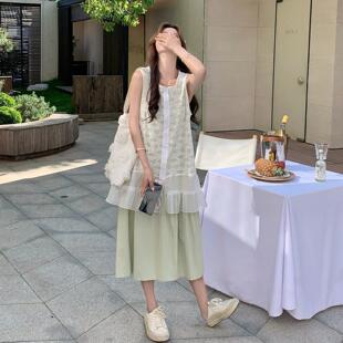 浅色蕾丝花边背绿心连2B21-26女裙套装夏衣季新款简约风吊带裙两