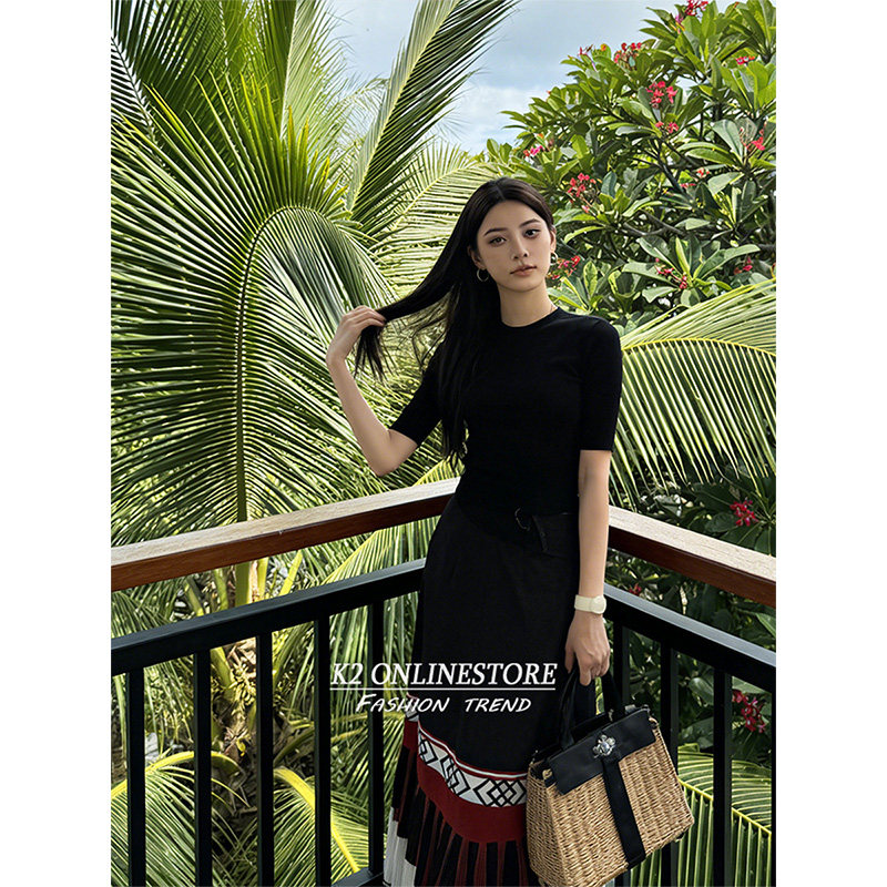 K2 ONLINESTORE 小众民族风撞色印花松紧腰半身裙女旅游出片裙子