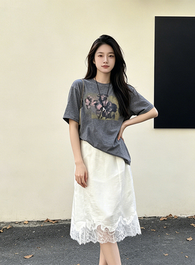 K2 ONLINESTORE 时尚简单版型印花圆领短袖T恤女灰色宽松廓形上衣