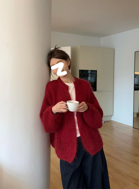 K2 ONLINESTORE法式复古红色长袖毛织开衫女秋冬软糯舒适显瘦外套