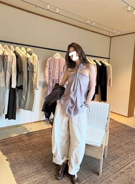K2 ONLINESTORE辣妹褶皱金属环扣露肩吊带女小众修身显瘦外搭上衣