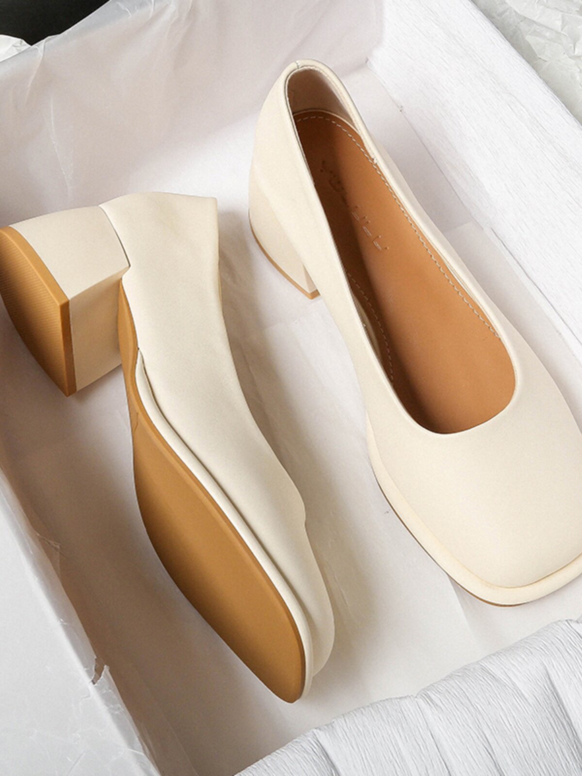 HEARTTHROB COMFORTABLE SOFT SOLE BLOCK HEEL PUMPS WOMENS NEW SOFT LEATHER GRANNY SHOES SQUARE TOE MEDIUM HEEL SCOOP SHOES