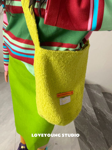 loveyoung 原创小众 彩色针织水桶包 黄梅色/赛里木湖蓝