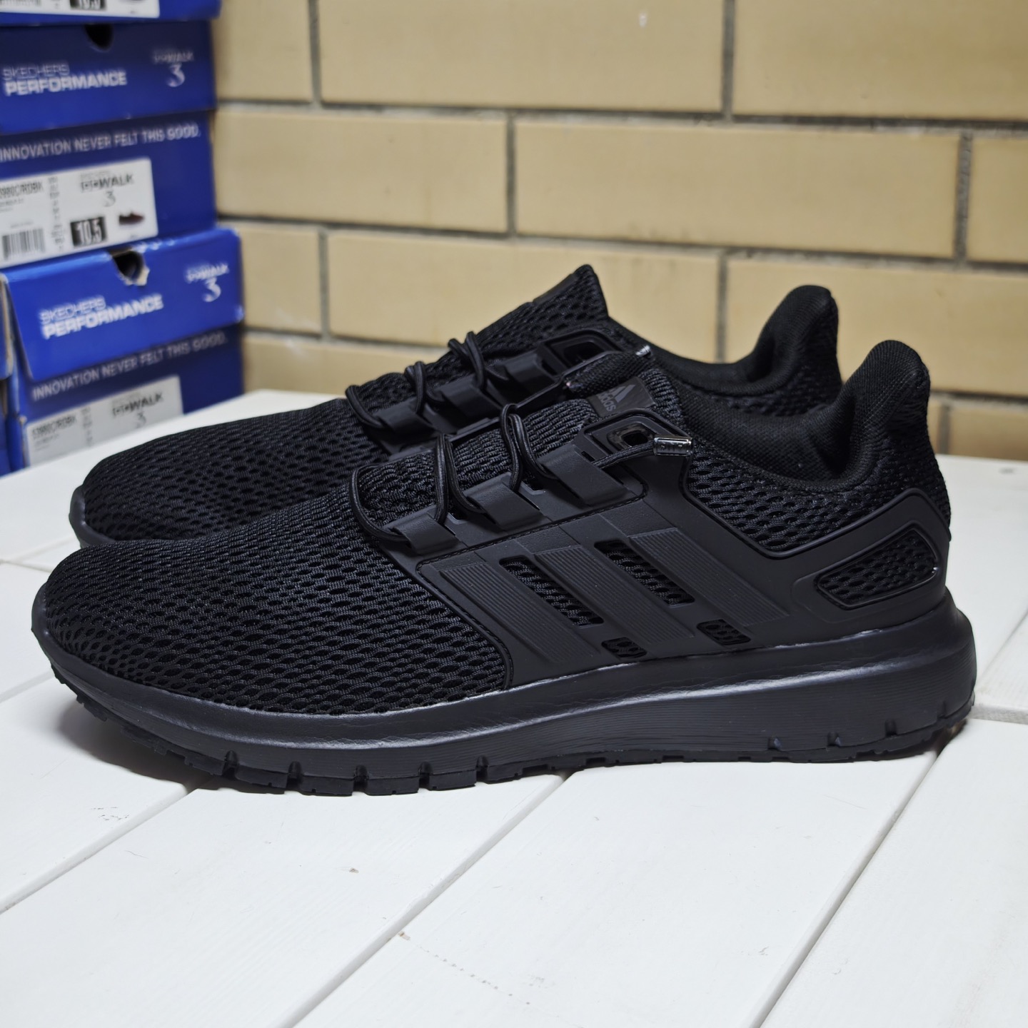 阿迪达斯FX3632 33 24男子百搭舒适透气休闲轻运动跑步鞋