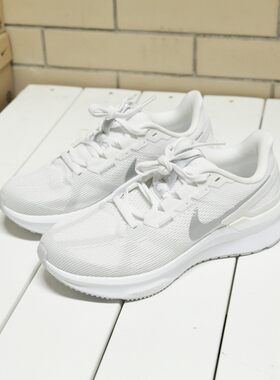 耐克女子公路跑步鞋运动鞋