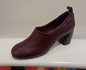 正品雅氏时尚女鞋2022春秋新品4KM0圆头舒适高跟复古奶奶鞋踝靴女