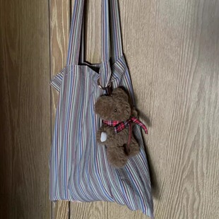 竖条纹大容量单肩包韩国春夏时髦购物袋2072 montague元 气撞色