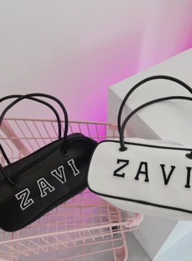 ZAVI原创 黑白色复古美式字母棒球包 运动方形单肩包腋下包甜辣妹