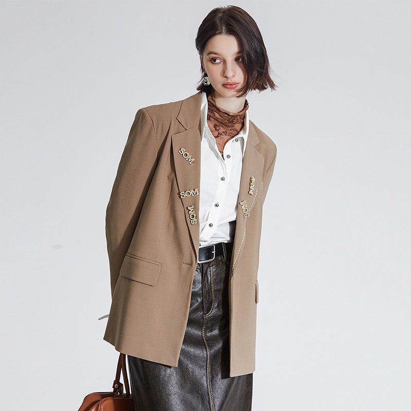 SOMSOM索玛2026春装新款 缝线装饰翻驳领纯色休闲长袖西装外套女,女装/女士精品,西装,淘宝优惠券,粉丝福利购,淘宝优惠卷