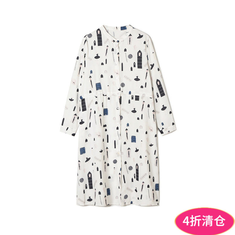 2026年春装Outlets专柜 高端XA系列宽松舒适中裙单排扣印花连衣裙