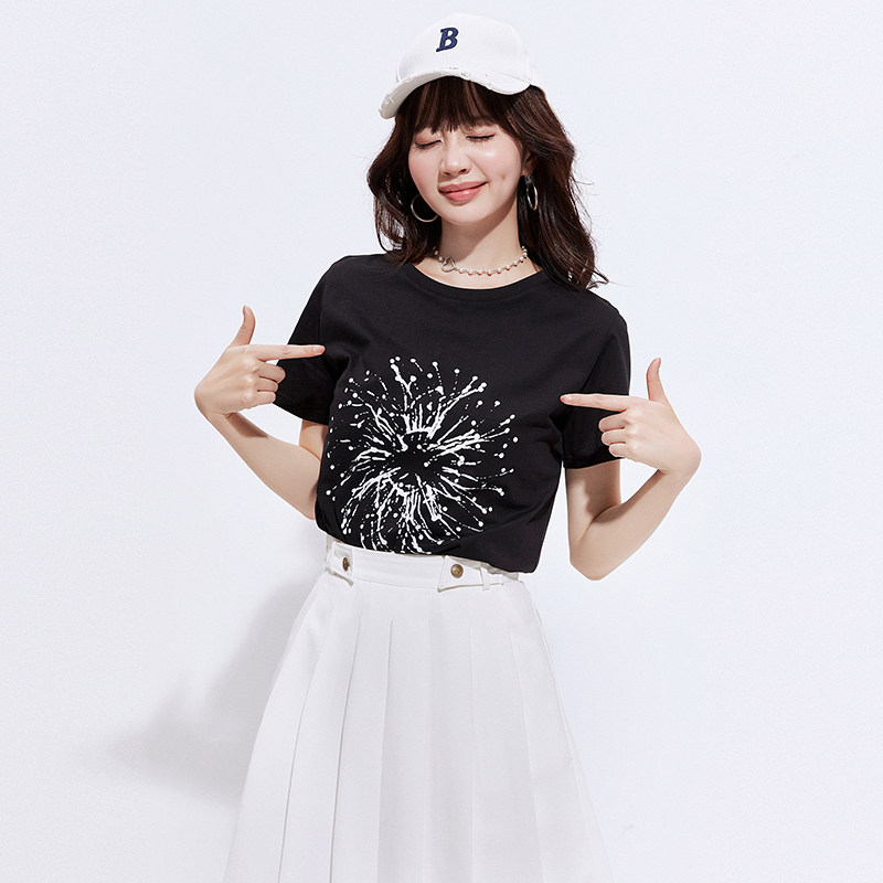 清爽减龄棉质套头短袖T恤