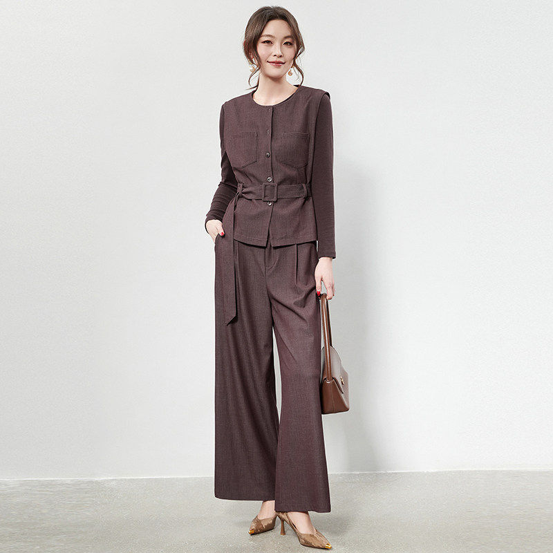 2026年春装Outlets专柜 KA系列长袖上衣+外穿马甲+长裤三件套装女