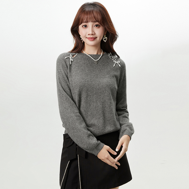 减龄款上衣套头长袖毛衣