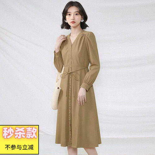 气质中长裙单排扣连衣裙