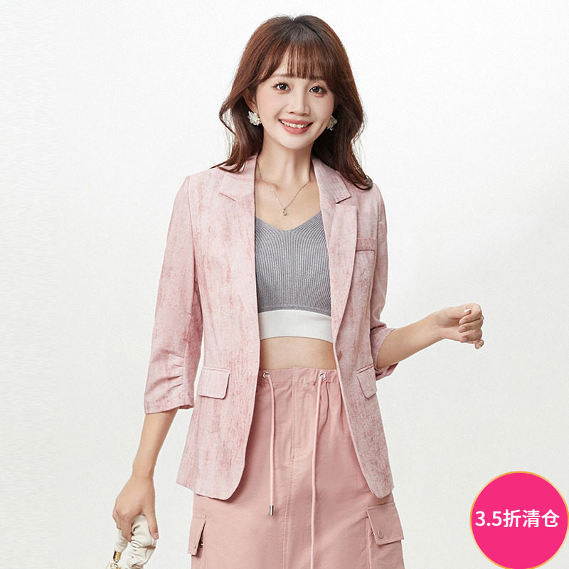 2025年秋Outlets正品 高端LH系列衬肤显白九分袖上衣一粒扣外套女