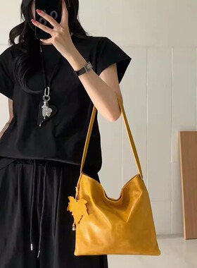 2026早春新款头层油蜡牛皮信封包真皮女极简慵懒松弛单肩斜挎包包