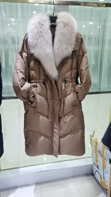2025年冬季新款海宁皮草狐狸毛大毛领可拆卸鹅绒羽绒服女中长款
