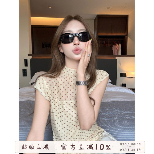 法式姐感半高领复古小波点T恤女