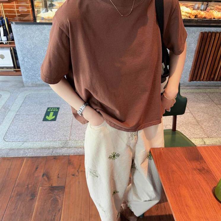 休闲风刺绣小卡通后口袋咖色T恤图片
