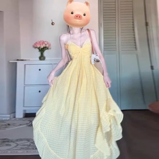 黄色v领吊带连衣裙子女夏季 法式 海边度假风气质收腰绝美仙女长裙