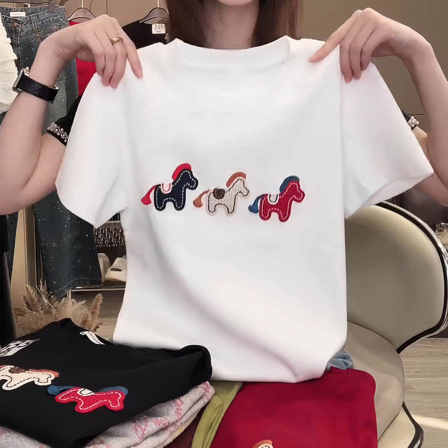 韩版气质马年小马刺绣短袖T恤女2026夏季新款大码宽松打底衫上衣