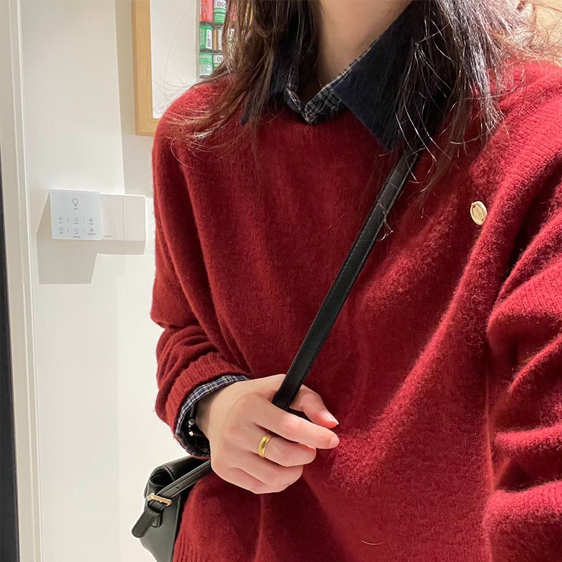 日系复古红色松弛感圆领针织衫上衣女2026春秋新款高级内搭新年红,女装/女士精品,常规大码外套,淘宝优惠券,粉丝福利购,淘宝优惠卷