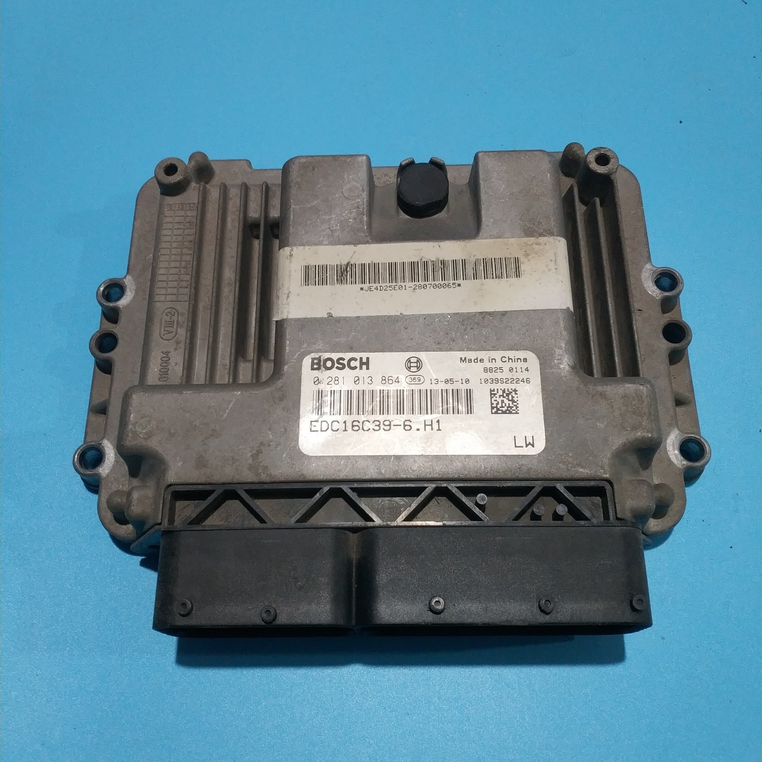 适用EDC16C39江铃陆风X6X8X9黄海中兴猎豹发动机电脑板0281013864