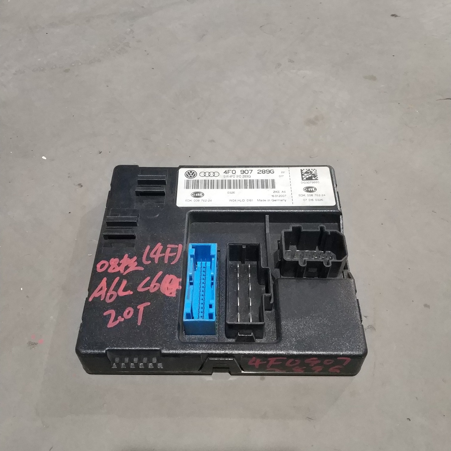 适用奥迪A6L舒适中控控制器模块后尾灯灯光电脑板 4F0907289G