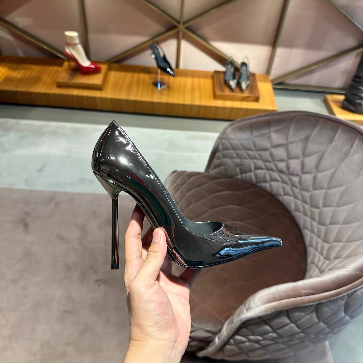 黑银色漆皮尖头细跟高跟鞋女2025秋冬新款10公分气质欧美浅口单鞋