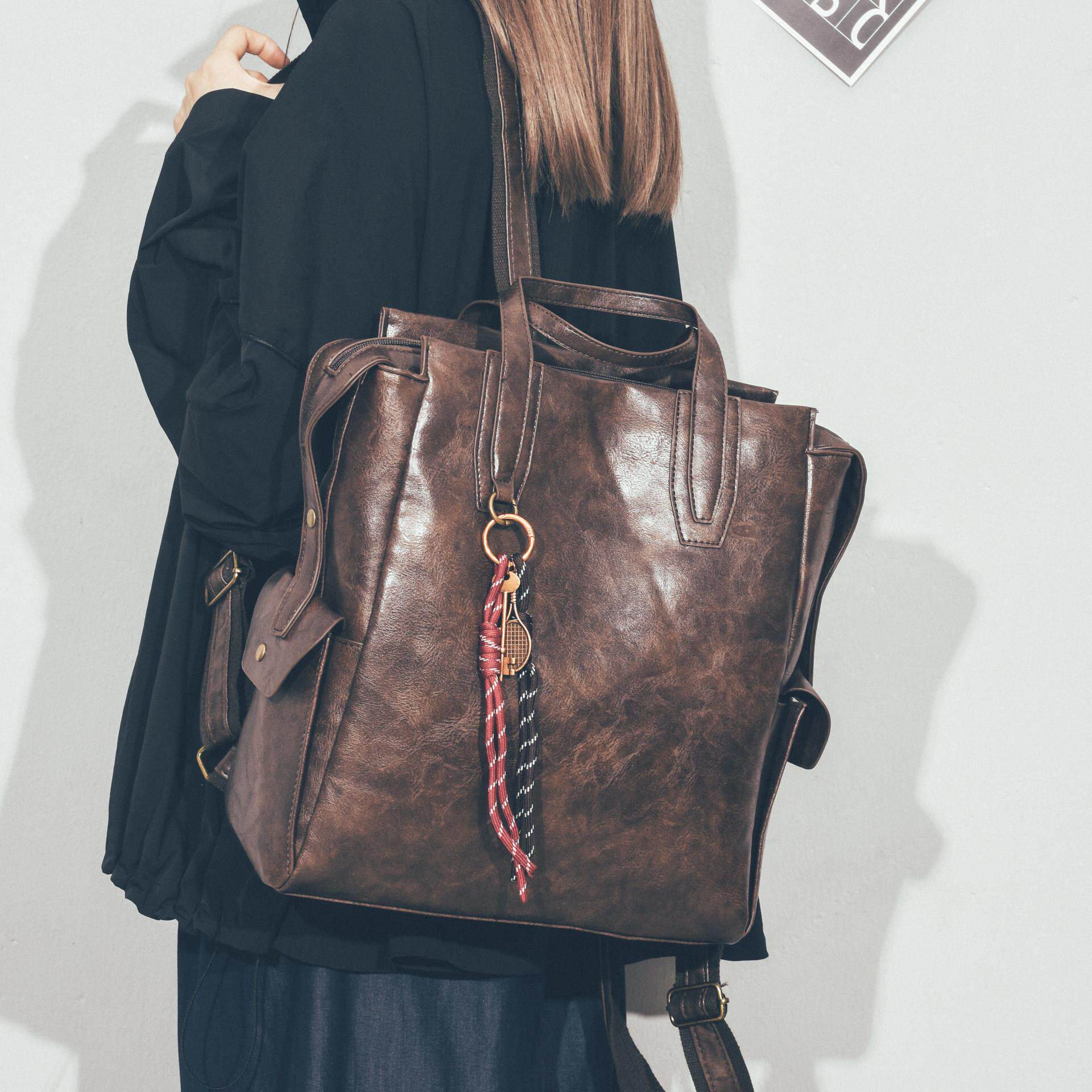 Daben Widod小众高级感皮质双肩包女大容量旅游通勤背包学生书包