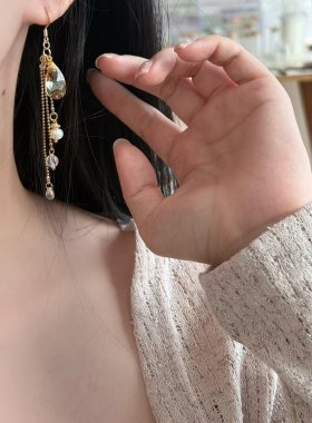树与微风金色水滴流苏长款耳环