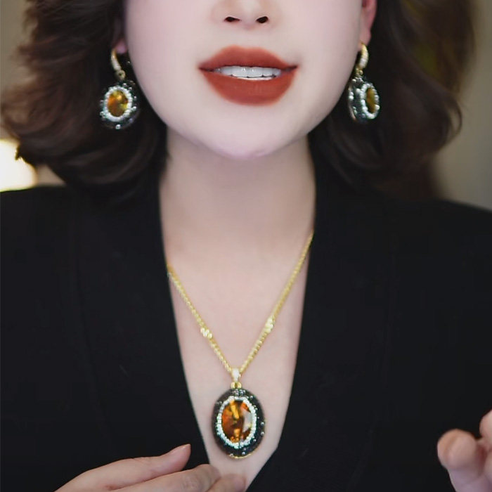 土耳其苏丹石变色石镶嵌东陵石项链女欧美个性轻奢光感石配饰挂件