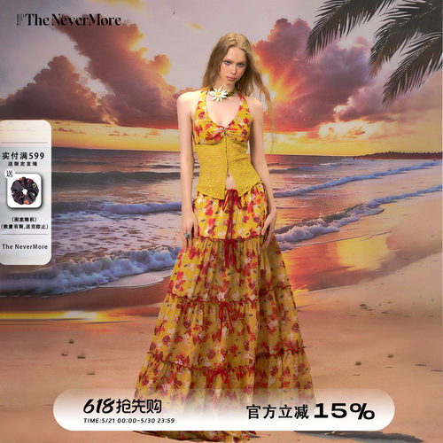 TheNeverMore「落日熔金」度假风辣妹挂脖吊带上衣碎花半长裙套装