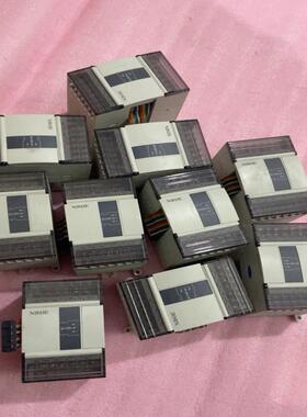 信捷plc模块 xDe-8x8YT拆机的，橙色95新(询价）