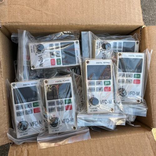 台达变频器VFD-M系列控制面板LCM02E 面板，(议价）